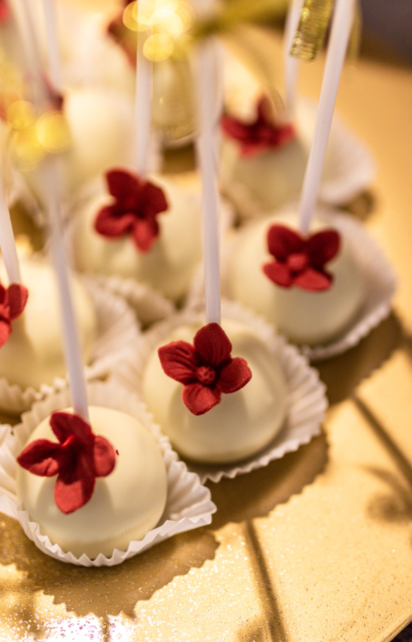 Cake pops w białej czekoladzie 